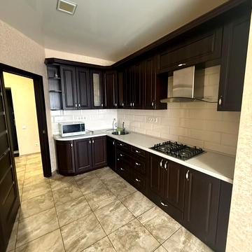 Боголюбова вул., 28