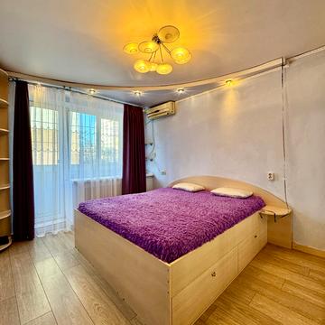 Велика Діївська вул. (Братів Трофімових), 4