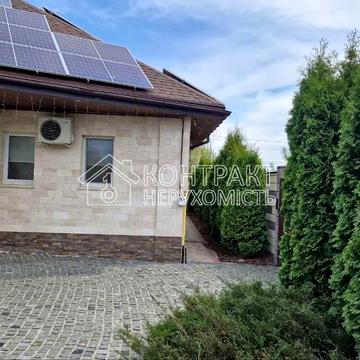 Генерала Удовиченка вул. (Паризької Комуни), 37