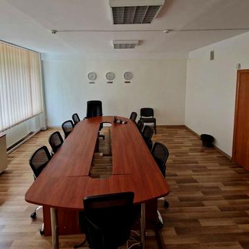 Євгена Патона вул., 4/1