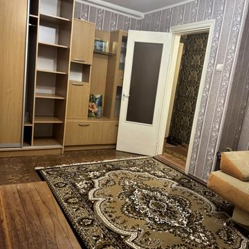 Молодіжна вул., 7