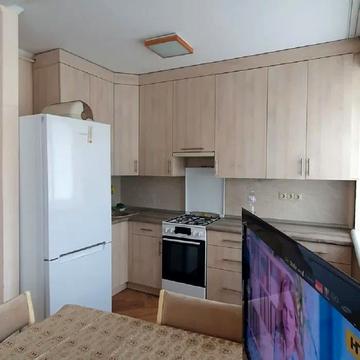 Сергія Параджанова вул., 5