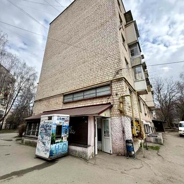 Героїв Крут бульв. (Героїв Сталінграду), 22