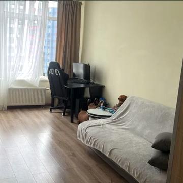 Євгена Сверстюка вул. (Марини Раскової), 6