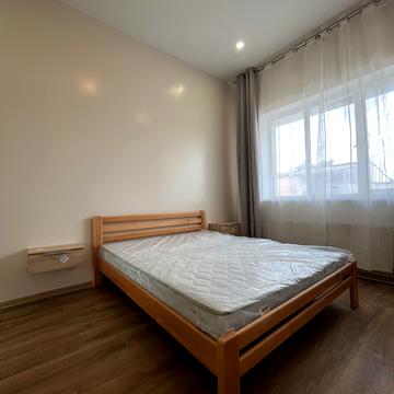 Олександра Кутузакія вул. (Ленінградська), 47