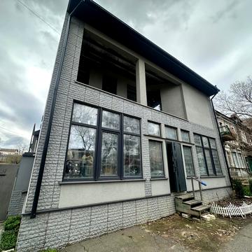 Велика Морська вул., 37