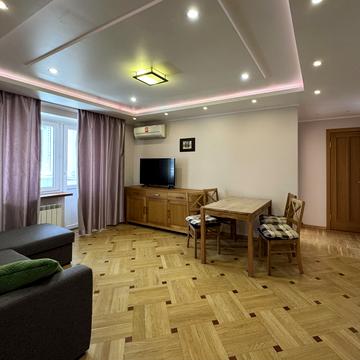 Велика Васильківська вул. (Червоноармійська), 45/17