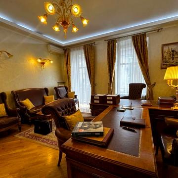 Івана Франка вул., 14