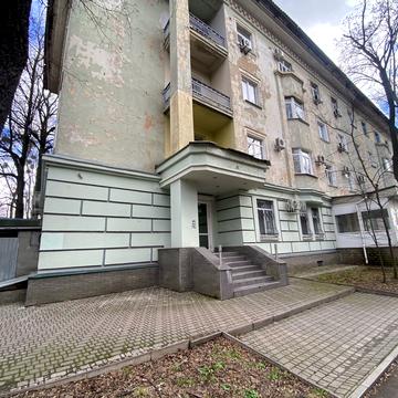 Троїцька вул. (Дзержинського), 26