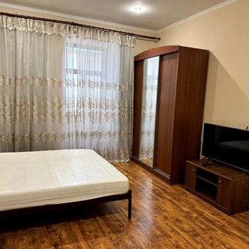 Гарматна вул., 21/30