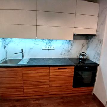 Лариси Руденко вул., 5