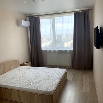 Європейського Союзу просп. (Правди), 45-А