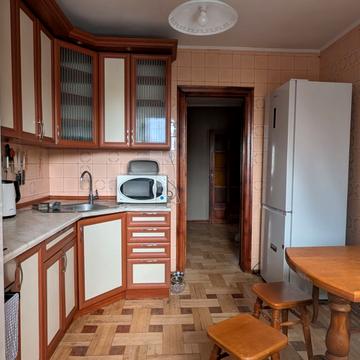 Тарасівська вул., 20