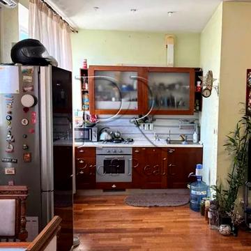 Миколи Міхновського бульв. (Дружби народів), 18/7