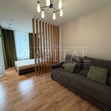 Дніпровська набережна вул., 18-Б