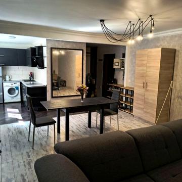 Саксаганського вул., 70/16