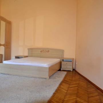 Якова Раппопорта вул., 19