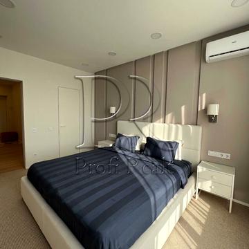 Європейського Союзу просп. (Правди), 45-Б