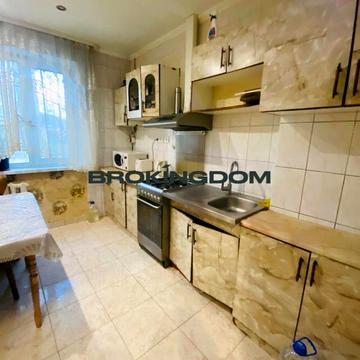 Миколи Ушакова вул., 20-А