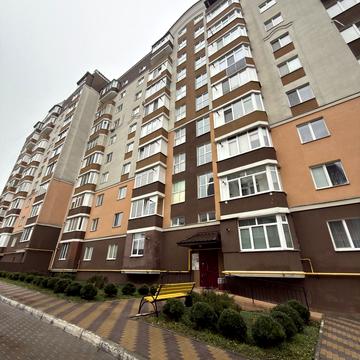 Степана Бандери вул., 40/2Б