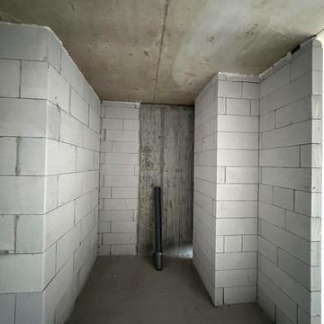 Романа Левицького вул., (Будинок 2)