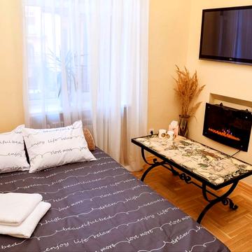 Личаківська вул. (), 6