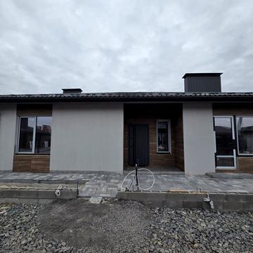 Остромирська вул., 65