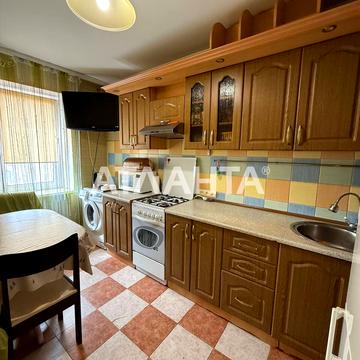 Академіка Корольова вул., 48