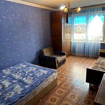 Здолбунівська вул., 5