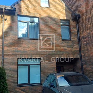 Павленка вул., 15