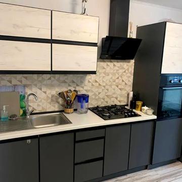 Співдружності вул., 1