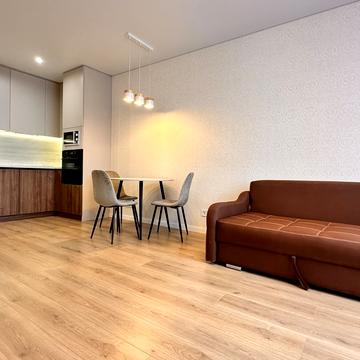 Віктора Некрасова вул. (Північно-Сирецька), 10