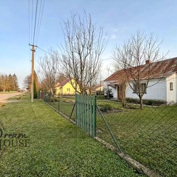 Лесі Українки, 27