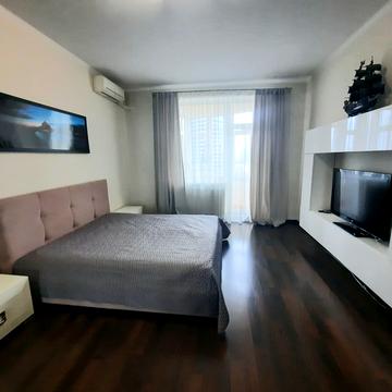 Лесі Українки бульв., 7-Б