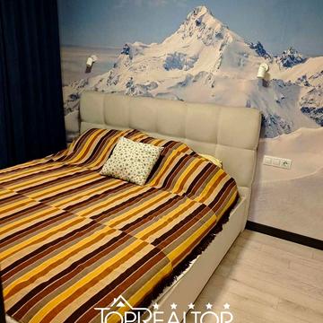 Олександри Єфименко вул. (Добролюбова), 18