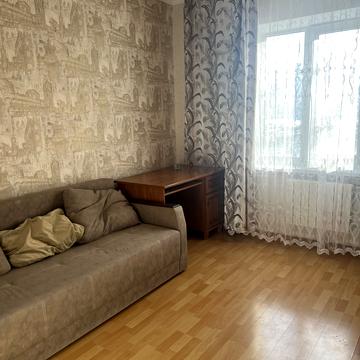 Ревуцького вул., 7