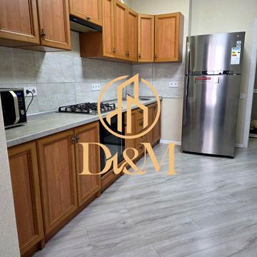 Героїв Небесної Сотні просп., 32/1