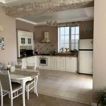 Торгова вул.