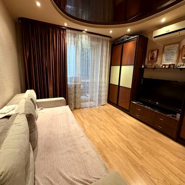 Кубанської України вул. (Маршала Жукова), 28