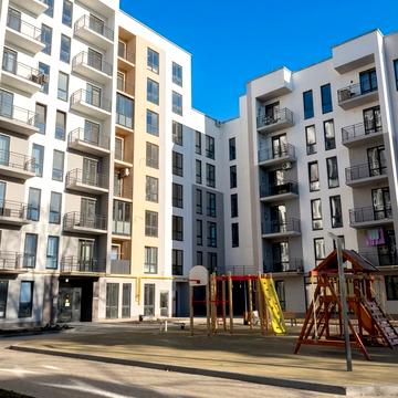 Центральна вул. (Мічуріна), 12