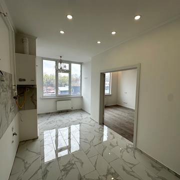 Академіка Писаржевського вул., 8