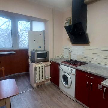 Академіка Корольова вул., 74а