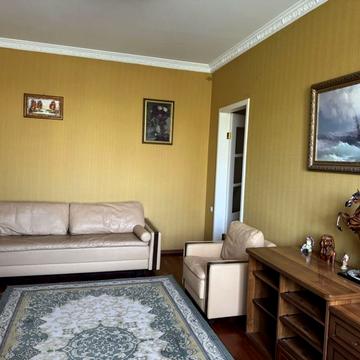 Почайнинська вул., 23