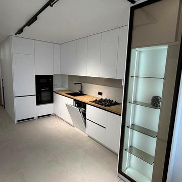 Карла Мікльоша вул., 19