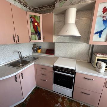 Героїв просп., 12