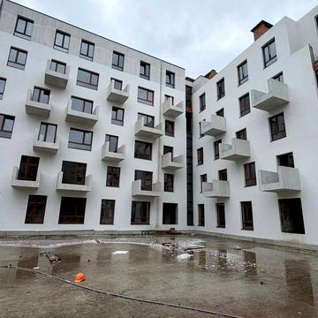 Пилипа Орлика вул., 32