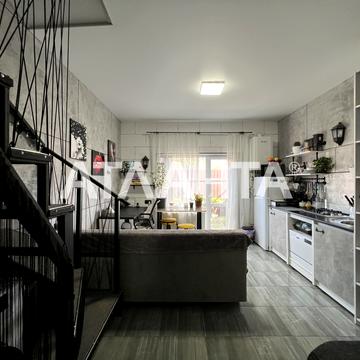 Магістральна вул., 64