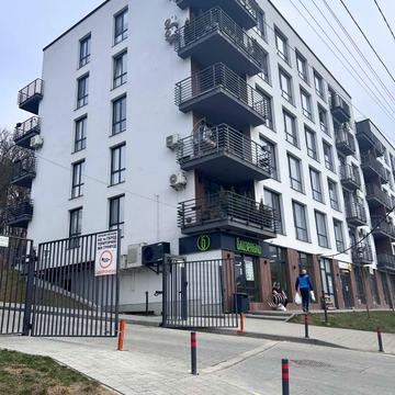 Львівська вул., 92а