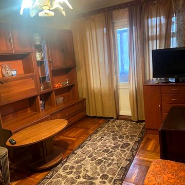 Академіка Філатова вул., 28