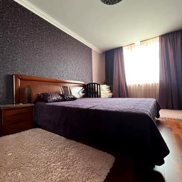 Срібнокільська вул., 1